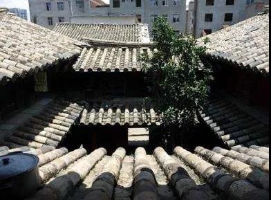 “一颗印”古民居遭城中村改造拆除，律师和文物保护人士在发声！