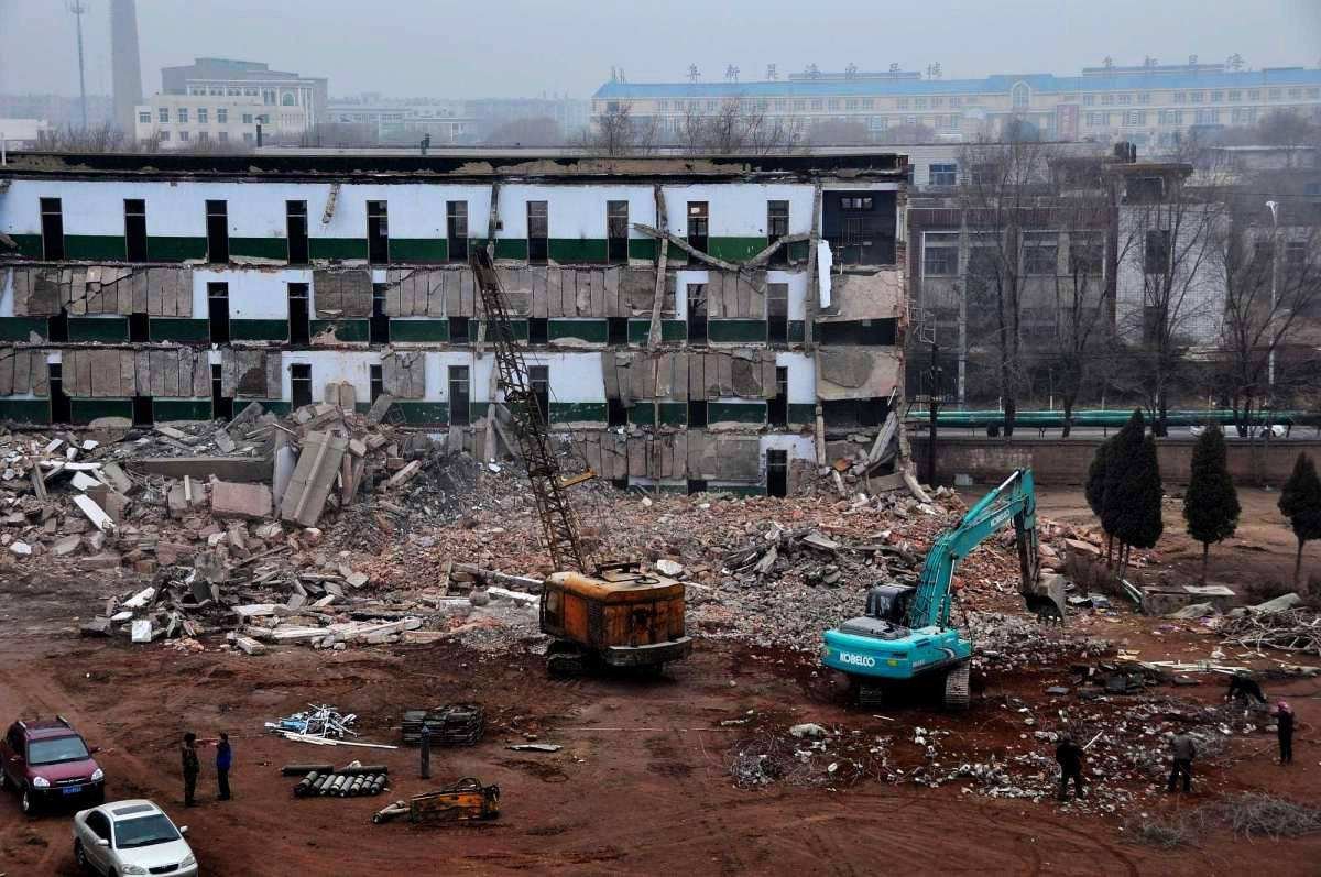 公司搬迁跨市不去有赔偿吗