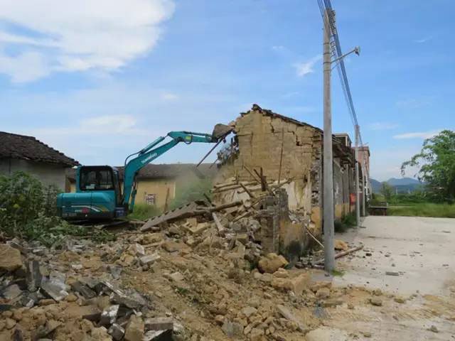 10余年前的宅基地审批手续作废了？在建房屋属合法建筑