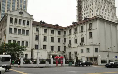上海徐汇区房屋搬迁，高龄老人等特殊群体的安置能否得到优先保障？