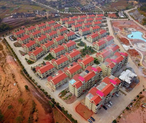 株洲市土地被征收，土地权利人依法可获得何种补偿？