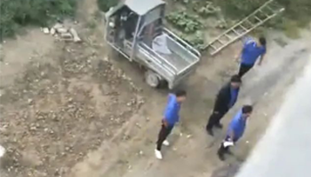 乡干部带队野蛮强拆打折村民7根肋骨，城中村改造还能这么干？